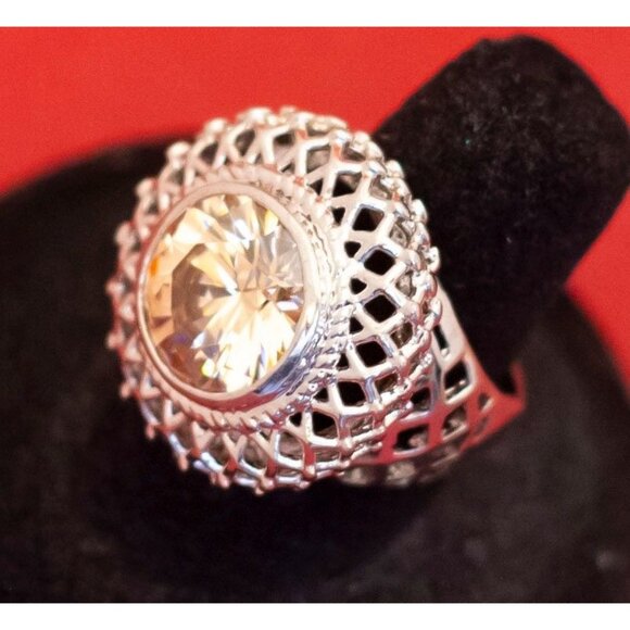 Size 7, Vintage Art Deco Diamond Faux Gem Silver Tone Ring - F40 - Picture 2 of 3